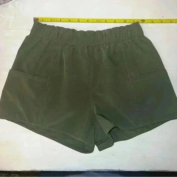 Vanilla Star Olive Green Cargo Women's Shorts Size XS - Picture 5 of 7